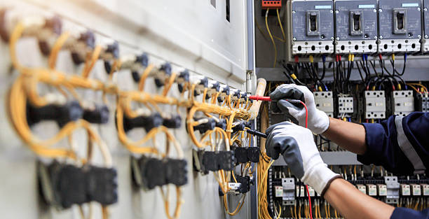 Professional Electrician technician working in Kalama, WA